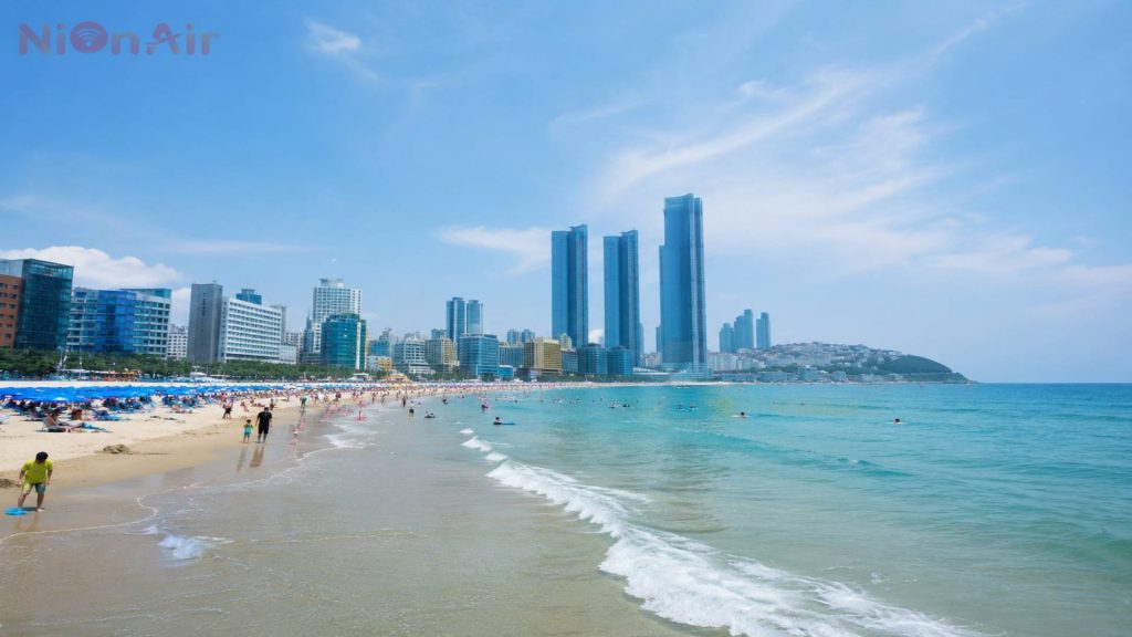 Tận hưởng làn nước biển xanh trong ở Busan