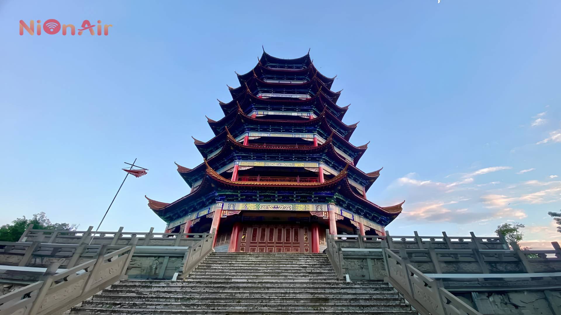 Lầu Chu Tử (Mông Tự) - Tòa tháp độc đáo trong khuôn viên vườn lựu vạn mẫu