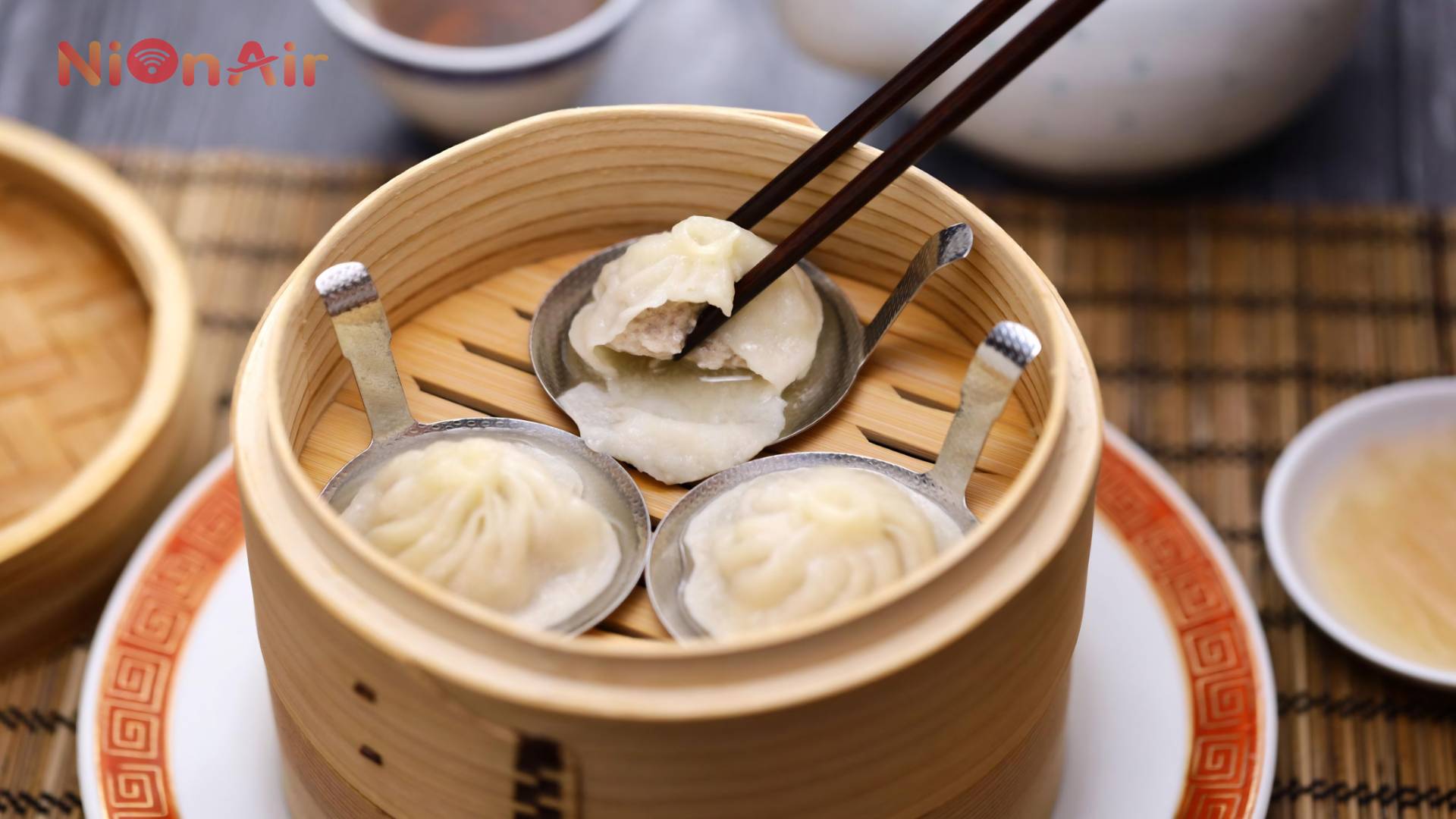 Món ăn Tiểu Long Bao nhân súp Thượng Hải